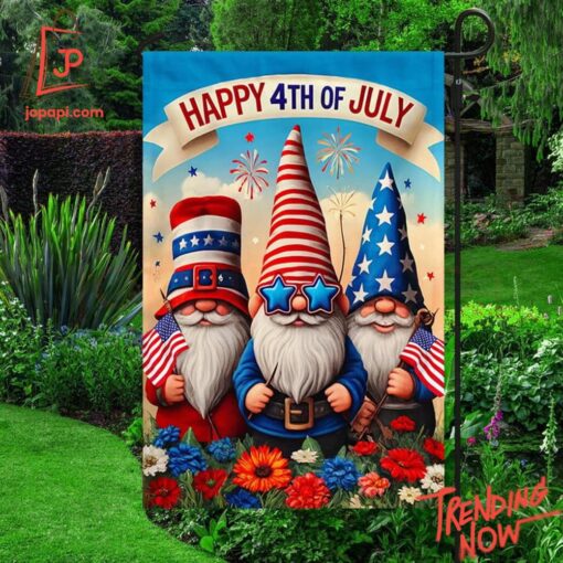Patriotic 4th of July outfit with American flag print – 1 Gnomes Happy 4th Of July Independence Day Flag
