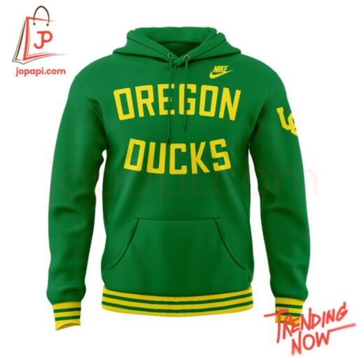 Stylish and comfortable printed clothing – Oregon Ducks Women Basketball Hoodie