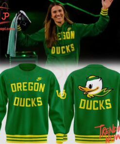 Stylish and comfortable printed clothing – Oregon Ducks Women Basketball Hoodie