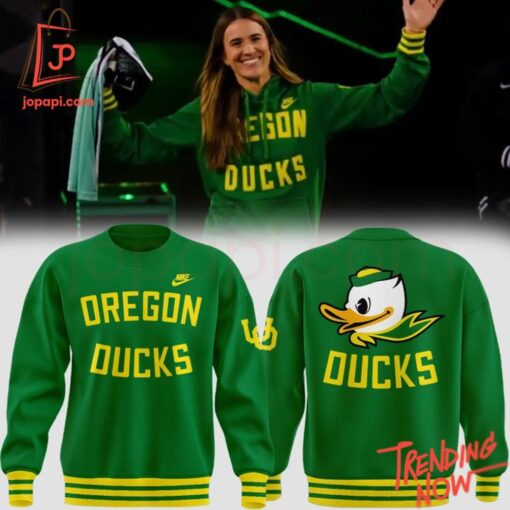 Stylish and comfortable printed clothing – Oregon Ducks Women Basketball Hoodie